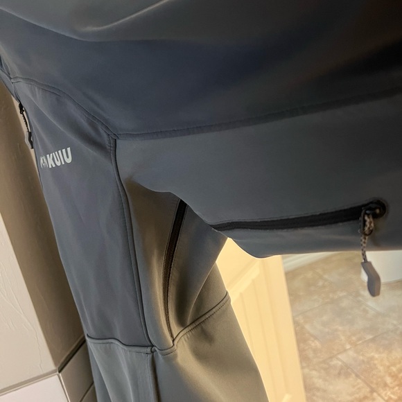 KUIU Men’s Axis Hybrid Hooded Jacket in Charcoal Gray, Size XXL, Nice Condition! - Picture 8 of 8